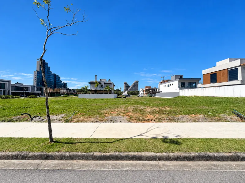 LOTE VIVA PARK
