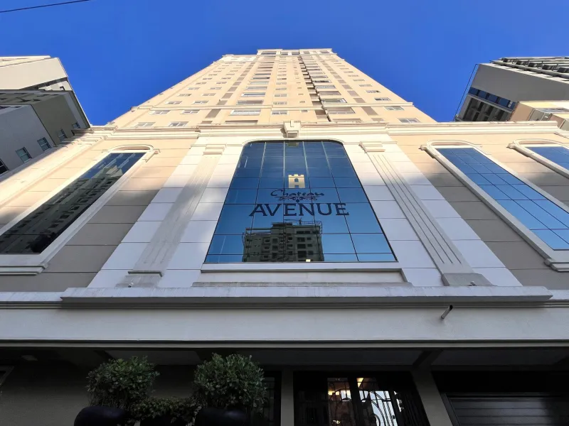 CHATEAU AVENUE