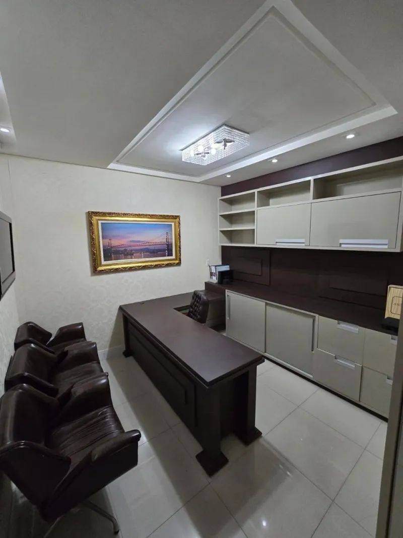 Conjunto / Sala em Meia Praia  -  Itapema