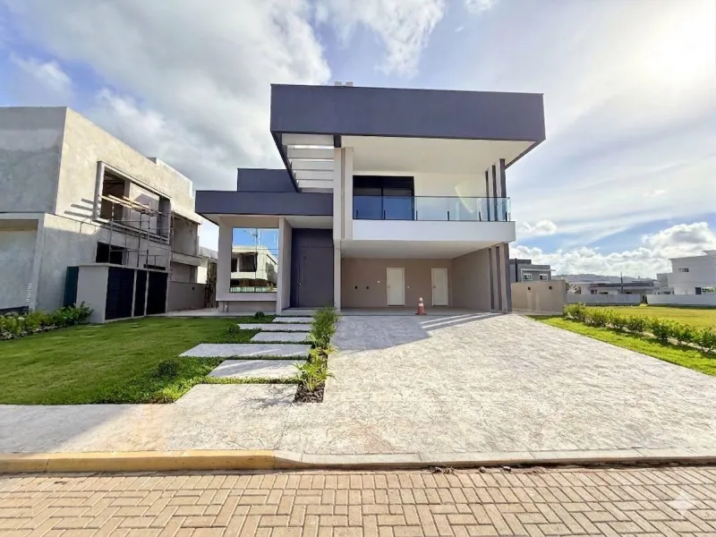 CASA DE ALTO PADRÃO CALEDÔNIA